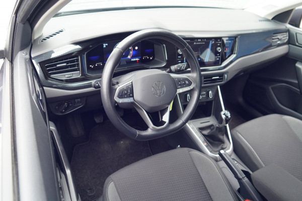 Volkswagen Polo 1.0 TSI Life / NL-Auto / Facelift / Navi / Cruise / 5-Deurs / Airco / Carplay / 84dkm NAP