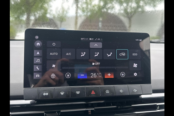 MG Mg4 electric Luxury 64 kWh SOH 97% | 7.000KM! |360 CAMERA| 7 JAAR MG GARANTIE T/M 04-2031| ELEK. STOEL| DODE HOEK SENSOR| STOEL + STUURVERWARMING| ADAPTIVE CRUISE CONTROL
