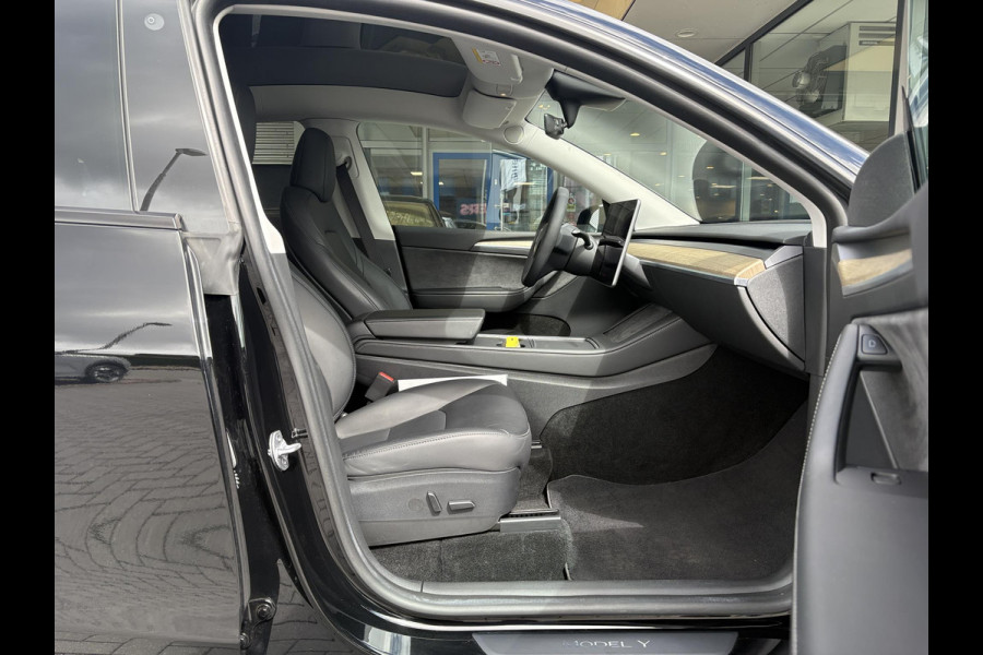 Tesla Model Y RWD 58 kWh | 43.000 KM | SOH 92,8% | AutoPilot | Panoramadak |