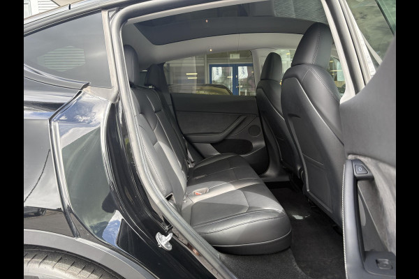 Tesla Model Y RWD 58 kWh | 43.000 KM | SOH 92,8% | AutoPilot | Panoramadak |