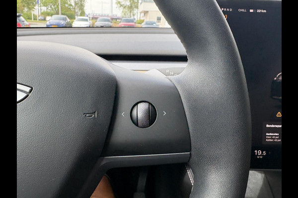 Tesla Model Y RWD 58 kWh | 43.000 KM | SOH 92,8% | AutoPilot | Panoramadak |