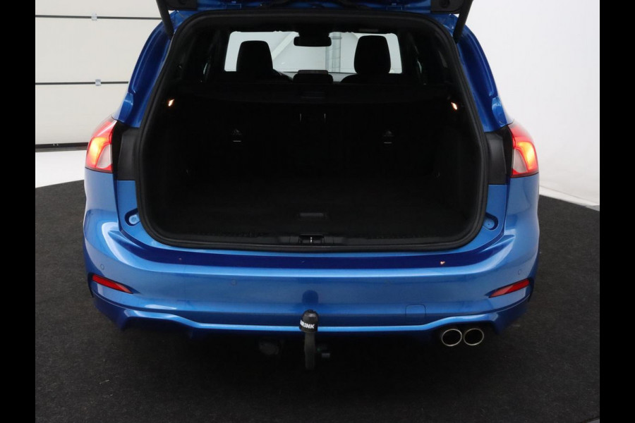 Ford Focus 1.0 EcoBoost Hybrid ST Line X | Stoelverwarming | Trekhaak | Adaptive cruise | B&O Sound | Carplay | Navigatie | Keyless | Camera | Climate control | 17'' | Digital Cockpit | Full LED
