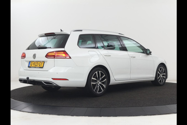 Volkswagen Golf 1.5 TSI Highline | Carplay | Full LED | Trekhaak | Camera | Adaptive cruise | Navigatie | Parkeerhulp | Virtual Cockpit | Climate control | Bluetooth | Getint glas