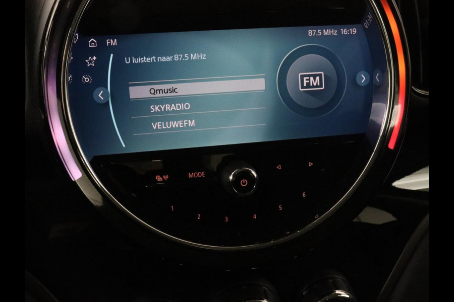 MINI Countryman 1.5 Cooper S E ALL4 Business Edition | SOH 91,5% | Leder/Alcantara | Carplay | Memory | Navigatie | Full LED | Climate control | Parkeerhulp | Cruise control | Bluetooth | PHEV | Plug In