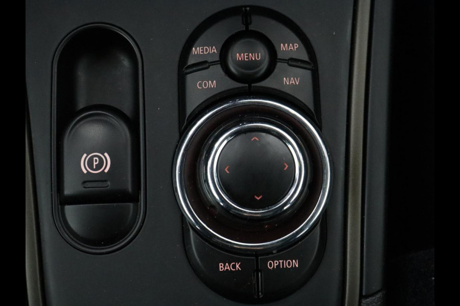 MINI Countryman 1.5 Cooper S E ALL4 Business Edition | SOH 91,5% | Leder/Alcantara | Carplay | Memory | Navigatie | Full LED | Climate control | Parkeerhulp | Cruise control | Bluetooth | PHEV | Plug In