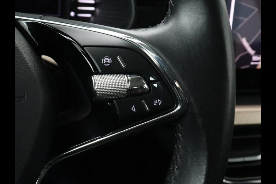 Škoda SCALA 1.0 TSI Business Edition | Stoelverwarming | Virtual Cockpit | Keyless | Carplay | Navigatie | Parkeerhulp | Climate control | Bluetooth | Cruise control