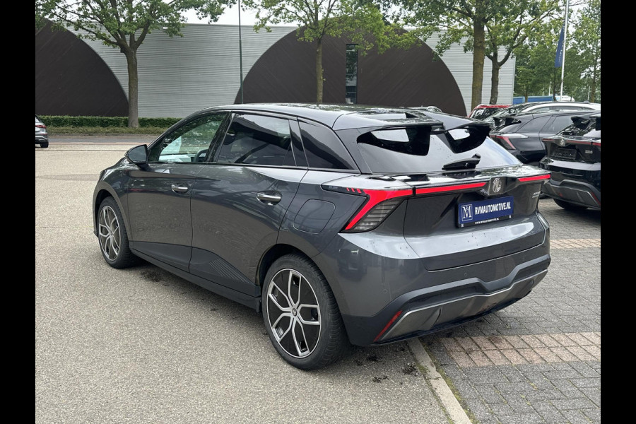 MG Mg4 electric Luxury 64 kWh SOH 97%  |360 CAMERA| 7 JAAR MG GARANTIE T/M 02-2031| ELEK. STOEL| DODE HOEK SENSOR| STOEL + STUURVERWARMING| ADAPTIVE CRUISE CONTROL