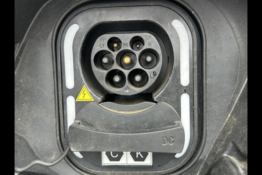MG Mg4 electric Luxury 64 kWh SOH 97%  |360 CAMERA| 7 JAAR MG GARANTIE T/M 02-2031| ELEK. STOEL| DODE HOEK SENSOR| STOEL + STUURVERWARMING| ADAPTIVE CRUISE CONTROL