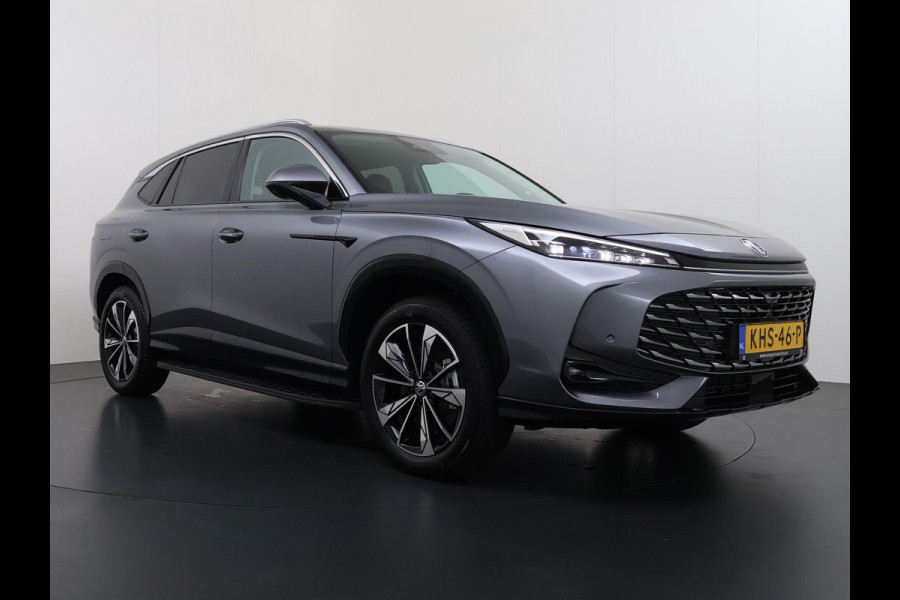 MG HS 1.5 TGDI Luxury PHEV VAN: 39.900,- VOOR: 34.440,- UW WKVOORDEEL: 5.460,- | PLUG-IN HYBRIDE | 272PK NIEUWE AUTO | >1.000 KM TOTAAL BEREIK | 1E REGISTRATIE 03-2026 | 360° CAMERA | ELEKTRISCHE ACHTERKLEP | 7 JAAR MG GARANTIE T/M 2033 | APPLE CARPLAY | ANDROID AUTO | STOELVERWARMING | FULL LED | ELEKTRISCHE STOELEN