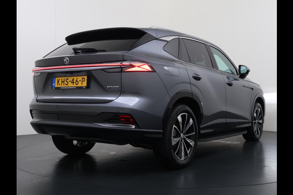 MG HS 1.5 TGDI Luxury PHEV VAN: 39.900,- VOOR: 34.440,- UW WKVOORDEEL: 5.460,- | PLUG-IN HYBRIDE | 272PK NIEUWE AUTO | >1.000 KM TOTAAL BEREIK | 1E REGISTRATIE 03-2026 | 360° CAMERA | ELEKTRISCHE ACHTERKLEP | 7 JAAR MG GARANTIE T/M 2033 | APPLE CARPLAY | ANDROID AUTO | STOELVERWARMING | FULL LED | ELEKTRISCHE STOELEN