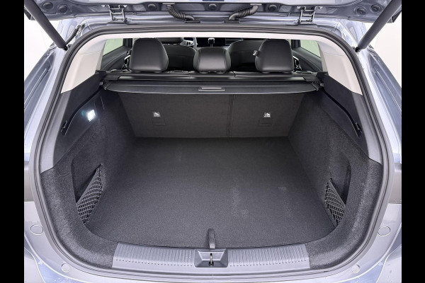 MG HS 1.5 TGDI Luxury PHEV VAN: 39.900,- VOOR: 34.440,- UW WKVOORDEEL: 5.460,- | PLUG-IN HYBRIDE | 272PK NIEUWE AUTO | >1.000 KM TOTAAL BEREIK | 1E REGISTRATIE 03-2026 | 360° CAMERA | ELEKTRISCHE ACHTERKLEP | 7 JAAR MG GARANTIE T/M 2033 | APPLE CARPLAY | ANDROID AUTO | STOELVERWARMING | FULL LED | ELEKTRISCHE STOELEN