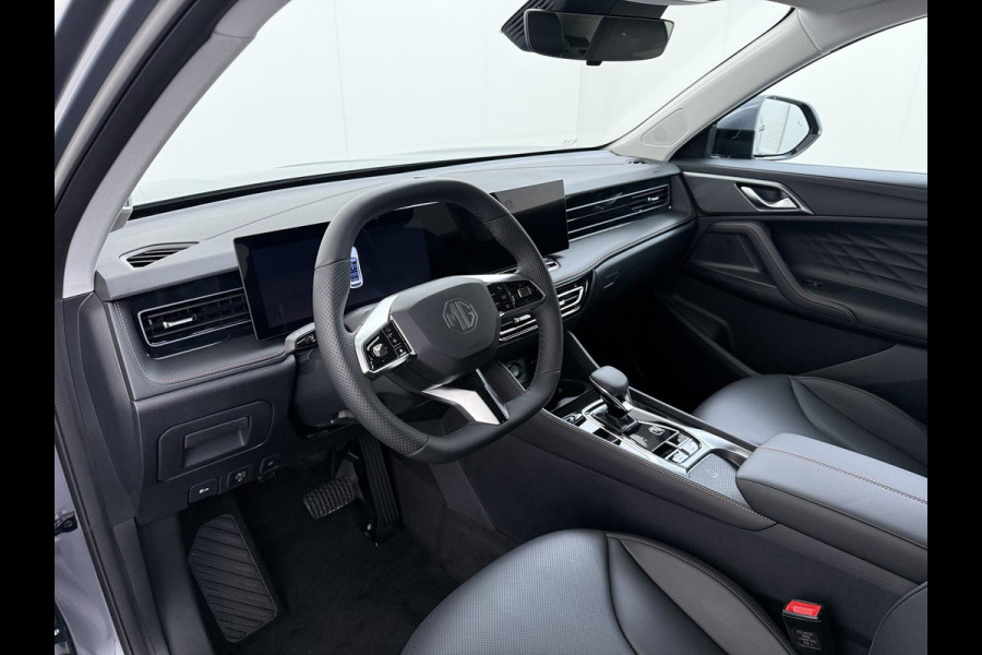 MG HS 1.5 TGDI Luxury PHEV VAN: 39.900,- VOOR: 34.440,- UW WKVOORDEEL: 5.460,- | PLUG-IN HYBRIDE | 272PK NIEUWE AUTO | >1.000 KM TOTAAL BEREIK | 1E REGISTRATIE 03-2026 | 360° CAMERA | ELEKTRISCHE ACHTERKLEP | 7 JAAR MG GARANTIE T/M 2033 | APPLE CARPLAY | ANDROID AUTO | STOELVERWARMING | FULL LED | ELEKTRISCHE STOELEN