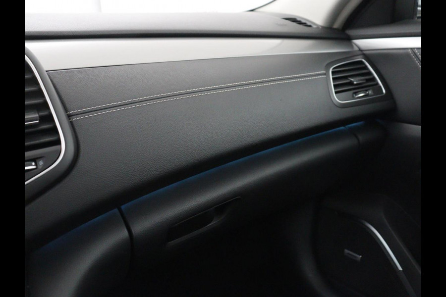 Renault Talisman 1.3 TCe Business Intens | Panoramadak | Stoelverwarming | Adaptive cruise | Head-Up | Camera | Carplay | Massage | Half leder | Full LED | Navigatie | Bose Sound | Side Assist | Keyless