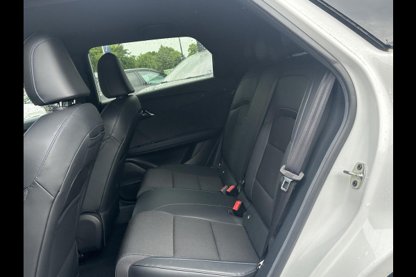 MG Mg4 electric Luxury 64 kWh SOH 98% | 16.000KM! |360 CAMERA| 7 JAAR MG GARANTIE T/M 04-2031| KEYLESS ENTRY| ELEK. STOEL| DODE HOEK SENSOR| STOEL + STUURVERWARMING| ADAPTIVE CRUISE CONTROL