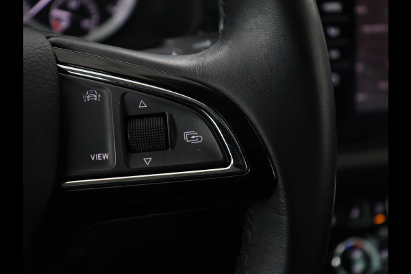 Škoda Kodiaq 2.0 TSI 4x4 Style | Trekhaak | Stoelverwarming | 360 Camera | Adaptive cruise | Carplay | Canton Sound | Navigatie | Park Assist | Sfeerverlichting | Full LED | Memory | Achterbankverwarming