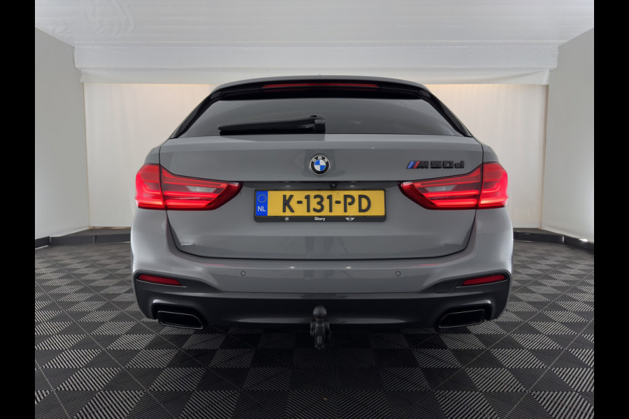BMW 5 Serie Touring M550d xDrive High Executive M-Sportpack Aut. *PANO | LEATHER | LASER-LED | BLINDSPOT | MEMORY-PACK | HARMAN/KARDON |  DIGI-COCKPIT | AMBIENTLIGHT | SHIFTPADDLES | HEAD-UP | ADAPTIVE-CRUISE | TOWBAR | 19''ALU*