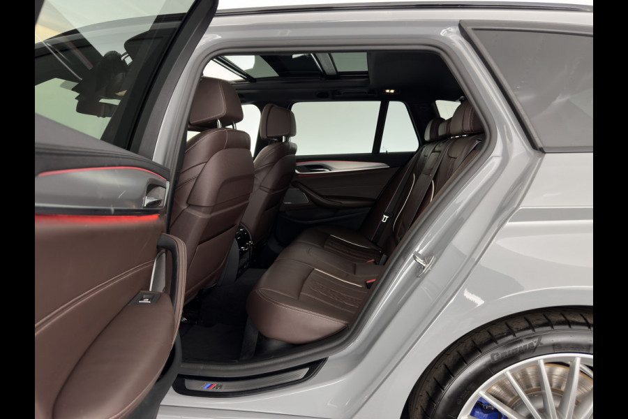 BMW 5 Serie Touring M550d xDrive High Executive M-Sportpack Aut. *PANO | LEATHER | LASER-LED | BLINDSPOT | MEMORY-PACK | HARMAN/KARDON |  DIGI-COCKPIT | AMBIENTLIGHT | SHIFTPADDLES | HEAD-UP | ADAPTIVE-CRUISE | TOWBAR | 19''ALU*