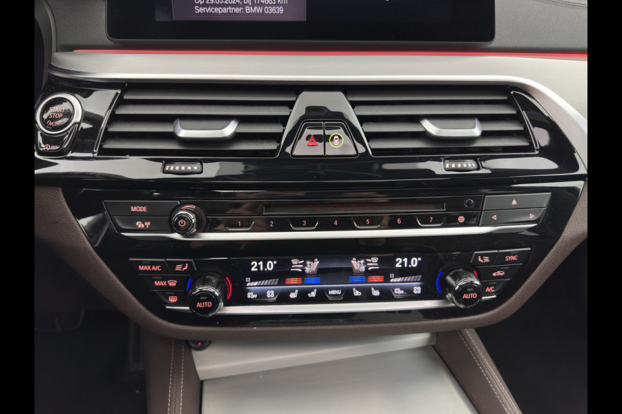 BMW 5 Serie Touring M550d xDrive High Executive M-Sportpack Aut. *PANO | LEATHER | LASER-LED | BLINDSPOT | MEMORY-PACK | HARMAN/KARDON |  DIGI-COCKPIT | AMBIENTLIGHT | SHIFTPADDLES | HEAD-UP | ADAPTIVE-CRUISE | TOWBAR | 19''ALU*
