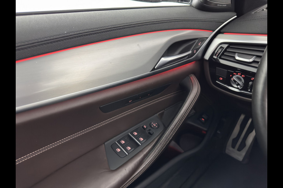 BMW 5 Serie Touring M550d xDrive High Executive M-Sportpack Aut. *PANO | LEATHER | LASER-LED | BLINDSPOT | MEMORY-PACK | HARMAN/KARDON |  DIGI-COCKPIT | AMBIENTLIGHT | SHIFTPADDLES | HEAD-UP | ADAPTIVE-CRUISE | TOWBAR | 19''ALU*