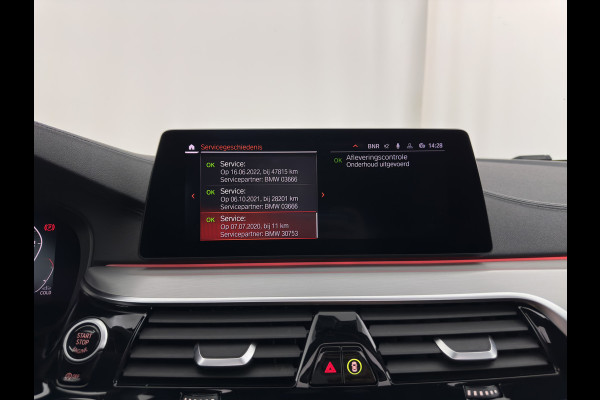BMW 5 Serie Touring M550d xDrive High Executive M-Sportpack Aut. *PANO | LEATHER | LASER-LED | BLINDSPOT | MEMORY-PACK | HARMAN/KARDON |  DIGI-COCKPIT | AMBIENTLIGHT | SHIFTPADDLES | HEAD-UP | ADAPTIVE-CRUISE | TOWBAR | 19''ALU*