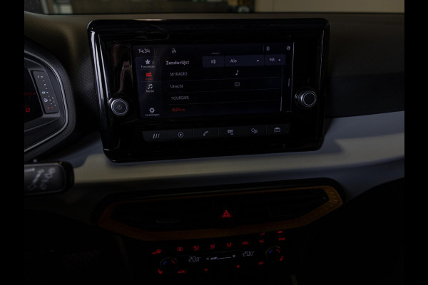 Seat Arona 1.0 TSI 81kW Style Edition DSG / 110pk / Achteruitrij camera / Stoelverwarming /