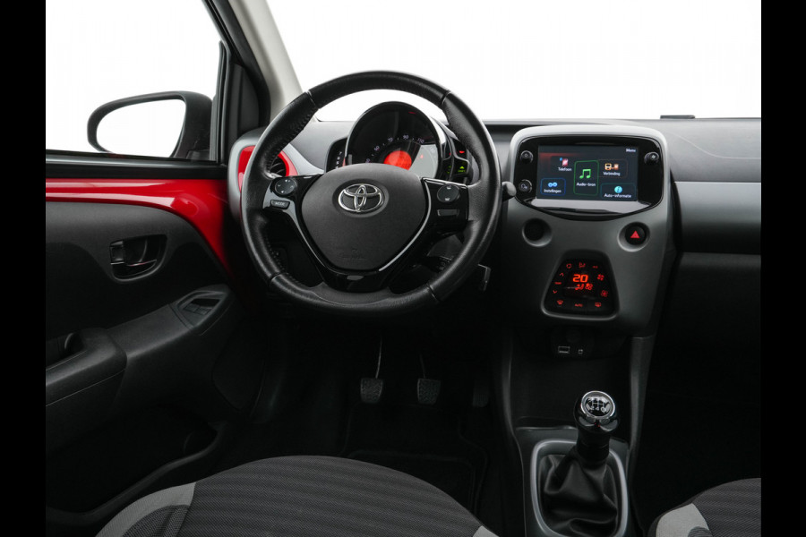 Toyota Aygo 1.0 VVT-i x-cite *AIRCO | CRUISE | CAMERA | CARPLAY | DAB | COMFORT-SEATS | PRIVACY-GLASS*