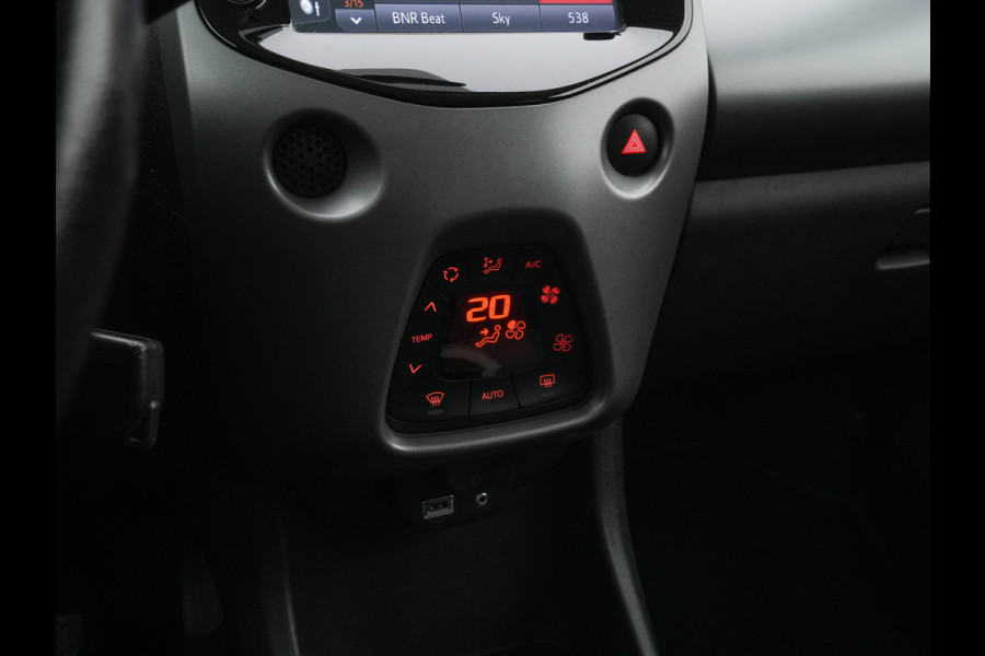 Toyota Aygo 1.0 VVT-i x-cite *AIRCO | CRUISE | CAMERA | CARPLAY | DAB | COMFORT-SEATS | PRIVACY-GLASS*