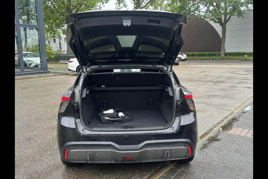 MG Mg4 electric Luxury 64 kWh SOH 95% | 10.000KM! |360 CAMERA| 7 JAAR MG GARANTIE T/M 07-2031| ELEK. STOEL| DODE HOEK SENSOR| STOEL + STUURVERWARMING| ADAPTIVE CRUISE CONTROL