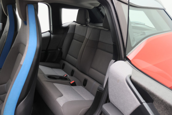 BMW i3 Executive Edition 120Ah 42 kWh Warmtepomp, SOH 93%, Camera, Cruise, Climate, Stoelverwarming, 20''