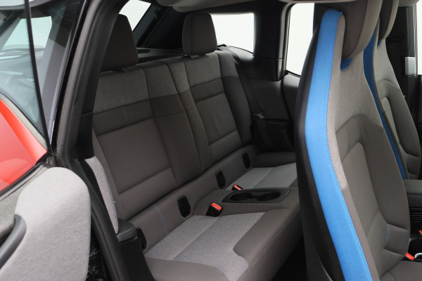BMW i3 Executive Edition 120Ah 42 kWh Warmtepomp, SOH 93%, Camera, Cruise, Climate, Stoelverwarming, 20''
