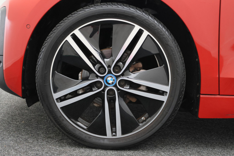 BMW i3 Executive Edition 120Ah 42 kWh Warmtepomp, SOH 93%, Camera, Cruise, Climate, Stoelverwarming, 20''