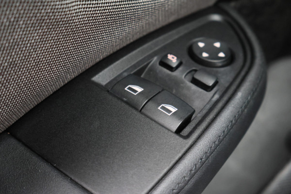 BMW i3 Executive Edition 120Ah 42 kWh Warmtepomp, SOH 93%, Camera, Cruise, Climate, Stoelverwarming, 20''