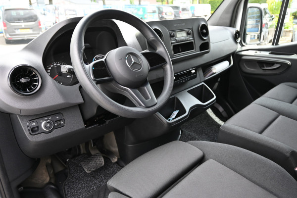 Mercedes-Benz eSprinter 312 L2H2 FWD 56 kWh Camera, Stoelverwarming
