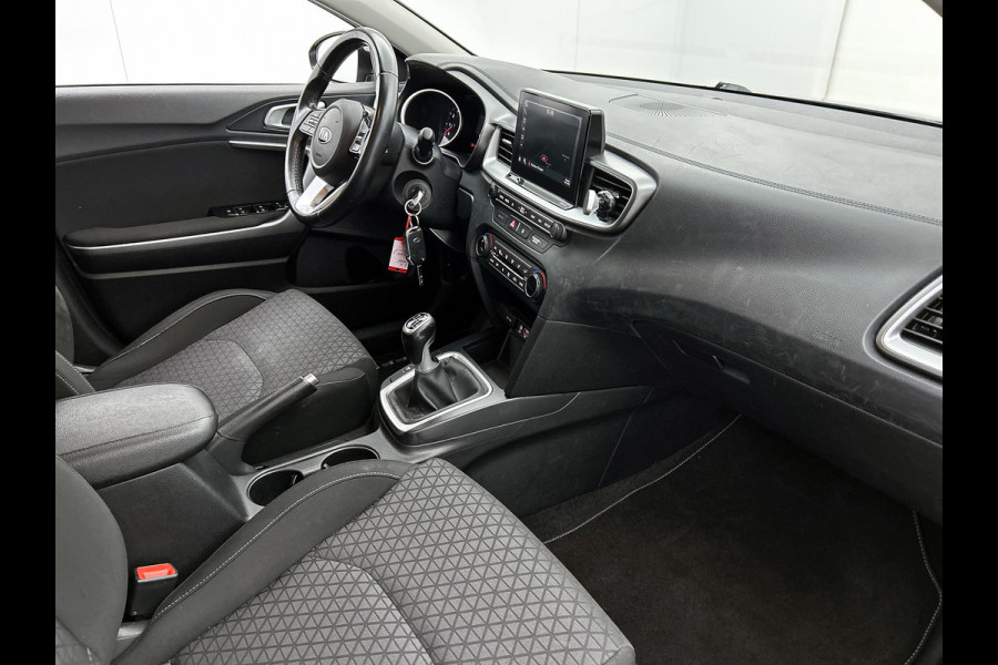 Kia Ceed Sportswagon 1.0 T-GDi DynamicLine(NL-auto, Dealer OnderH, Navi, Camera, Carplay/ Android, Cruise control, Lane Assist)