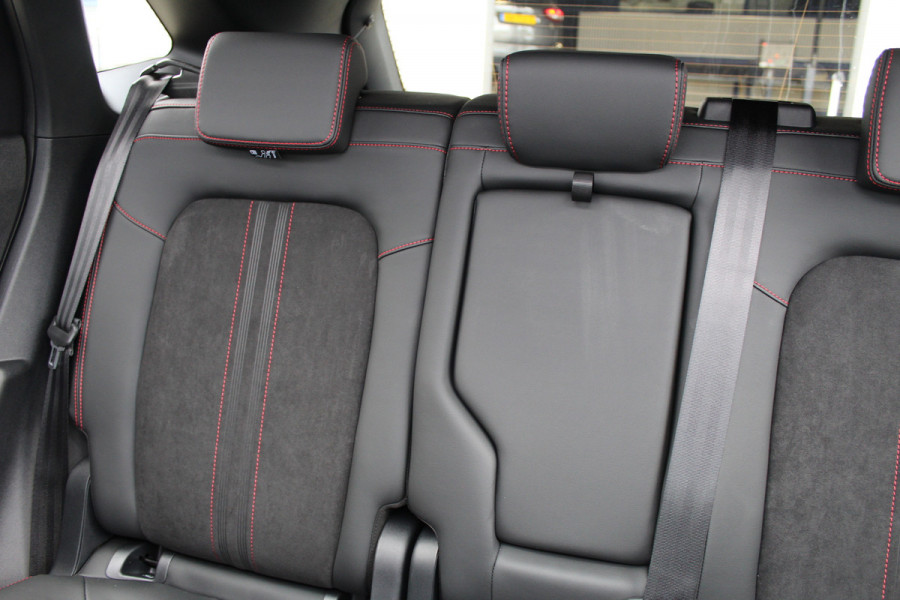 Ford Kuga 2.5 PHEV ST-Line X | Panoramadak | Trekhaak | BLIS | B&O | Full Options