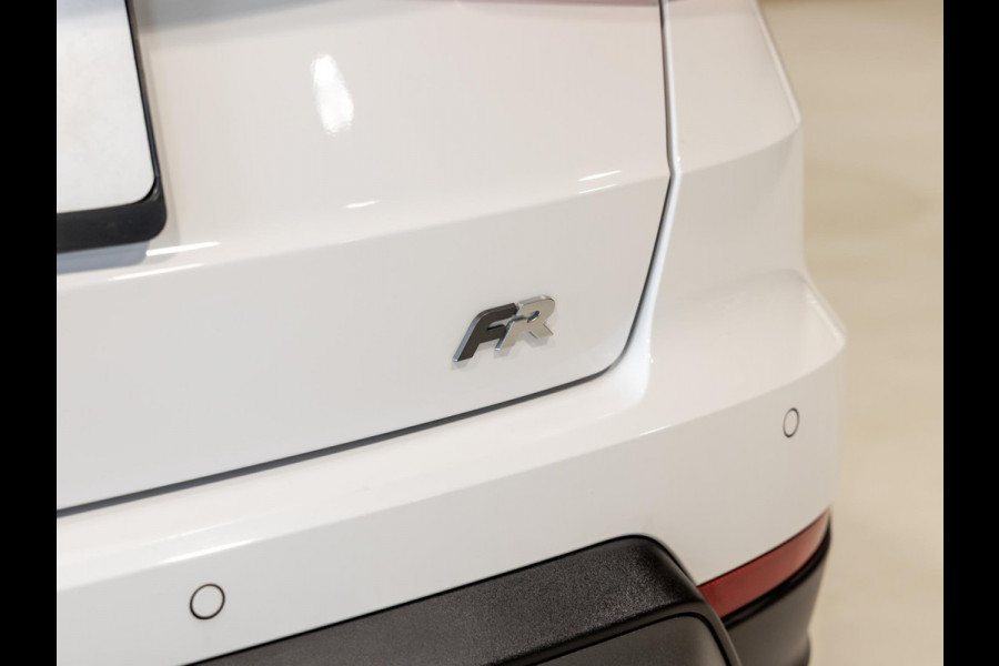 Seat Arona 1.0 TSI FR Business Connect / 110pk / Trekhaak / Dodehoek herkenning / Stoelverwarming /