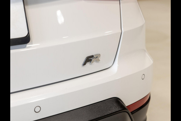 Seat Arona 1.0 TSI FR Business Connect / 110pk / Trekhaak / Dodehoek herkenning / Stoelverwarming /