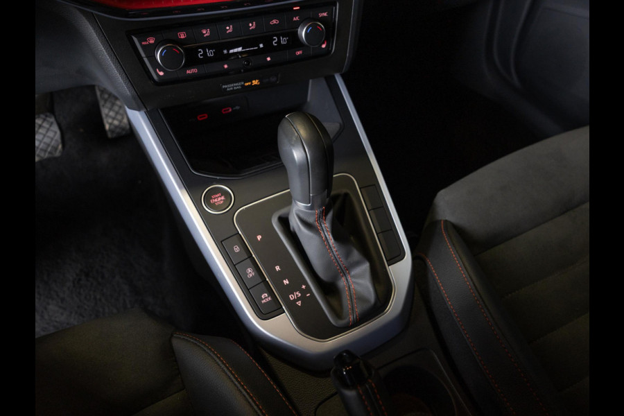 Seat Arona 1.0 TSI FR Business Connect / 110pk / Trekhaak / Dodehoek herkenning / Stoelverwarming /