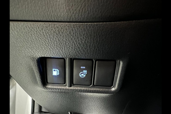 Toyota C-HR 1.8 Hybrid Bi-Tone NAVI/LED/DAB/CRUISE/ECC/PDC/CARPLAY/CAM///
