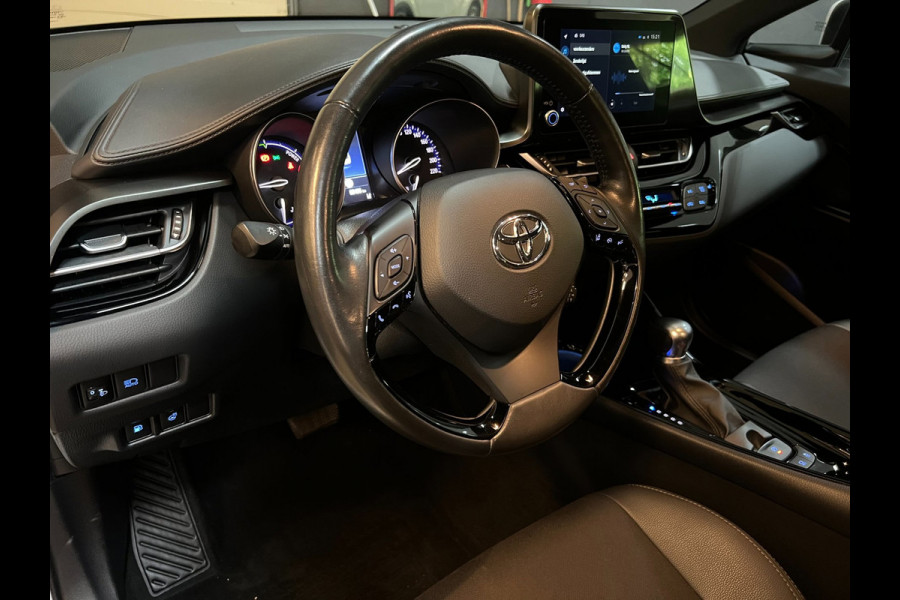 Toyota C-HR 1.8 Hybrid Bi-Tone NAVI/LED/DAB/CRUISE/ECC/PDC/CARPLAY/CAM///