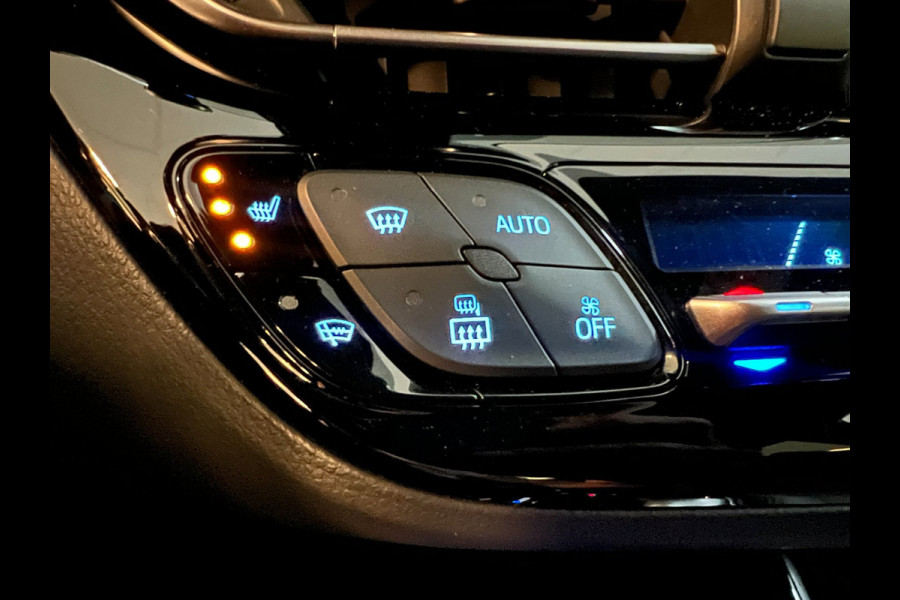 Toyota C-HR 1.8 Hybrid Bi-Tone NAVI/LED/DAB/CRUISE/ECC/PDC/CARPLAY/CAM///