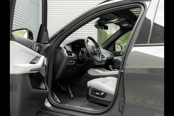 BMW X5 xDrive45e M-Sport - Pano - Comfortzetels - Trekhaak - Ventilatie + Massagezetels