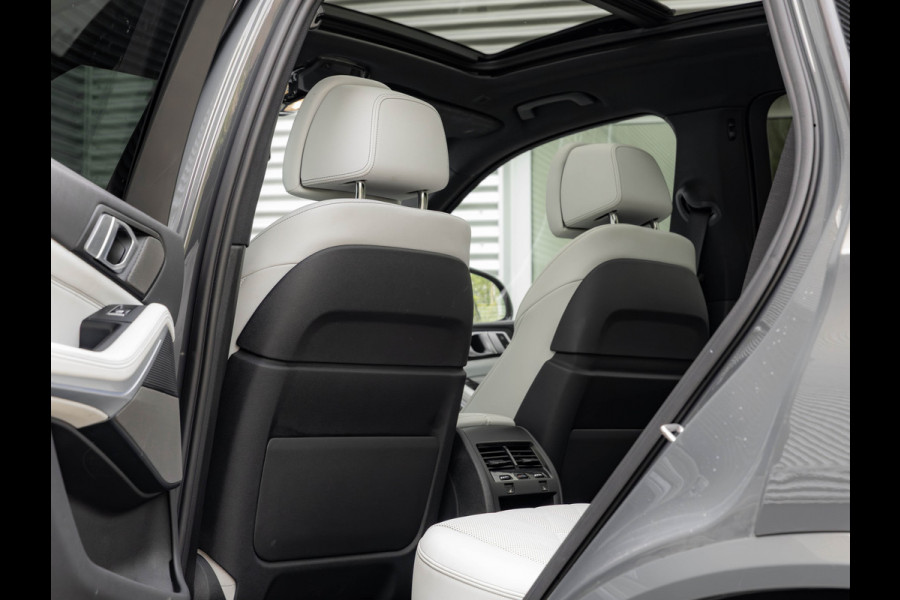BMW X5 xDrive45e M-Sport - Pano - Comfortzetels - Trekhaak - Ventilatie + Massagezetels