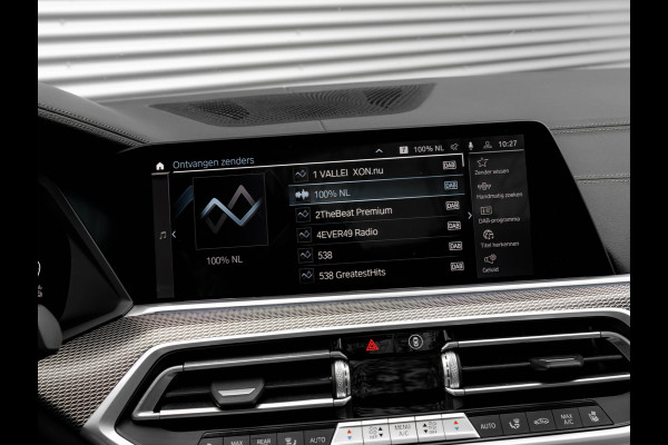 BMW X5 xDrive45e M-Sport - Pano - Comfortzetels - Trekhaak - Ventilatie + Massagezetels