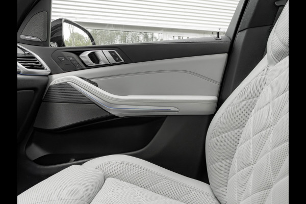 BMW X5 xDrive45e M-Sport - Pano - Comfortzetels - Trekhaak - Ventilatie + Massagezetels