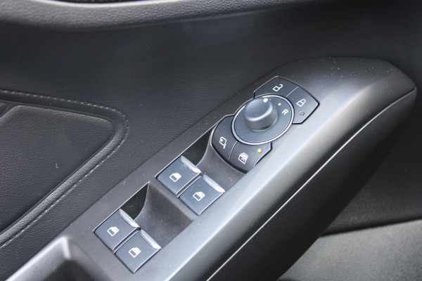 Ford FOCUS Wagon 1.0 EcoBoost Hybrid ST Line X | Head-Up | Adaptieve cruise | Trekhaak | Winterpack