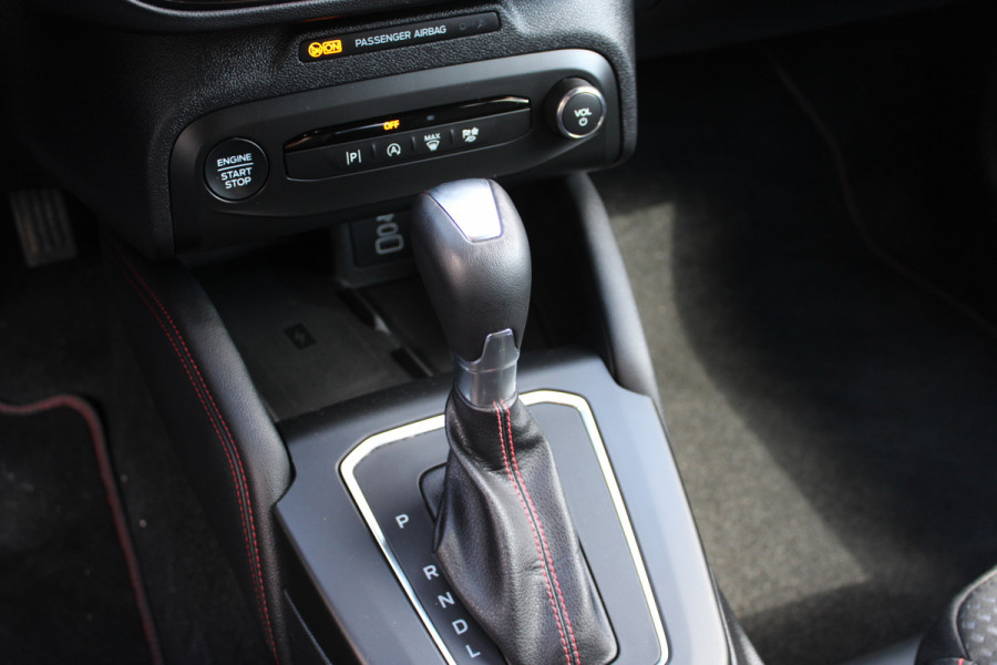 Ford FOCUS Wagon 1.0 EcoBoost Hybrid ST Line X | Head-Up | Adaptieve cruise | Trekhaak | Winterpack