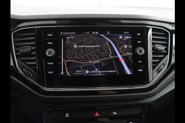 Volkswagen T-Roc 1.5 TSI Sport | Carplay | Virtual Cockpit | Full LED | Navigatie | Climate control | Parkeerhulp | 19'' lichtmetalen velgen | Bluetooth | Getint glas | Sportstuur