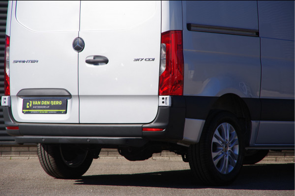Mercedes-Benz Sprinter 317 1.9 CDI L1H1 RWD AUT. LED, ADAPT. CRUISE, MBUX 10'', GEV. STOEL, CAMERA, NAVI, CLIMA, VOORRUITVERWARMING