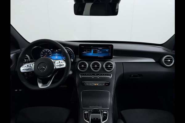 Mercedes-Benz C-Klasse Estate 300 EQ Hybrid Business Sol. AMG Night Ltd Panoramadak Trekhaak Navi 360°Camera Stoelverwarming Apple Carplay Android Auto Matrix Led Lmv Privacy Glas Elek. Privacy Glas Bluetooth Elek.Achterklep Led 1.800KG Trekgewicht 1e Eigenaar Dealeronderhouden Origineel Nederlandse Auto